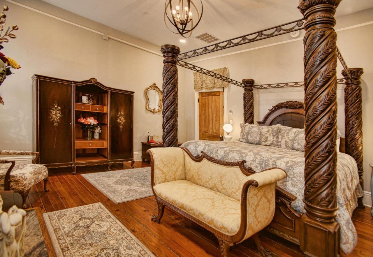 McMillan Inn Savannah Bagian luar foto