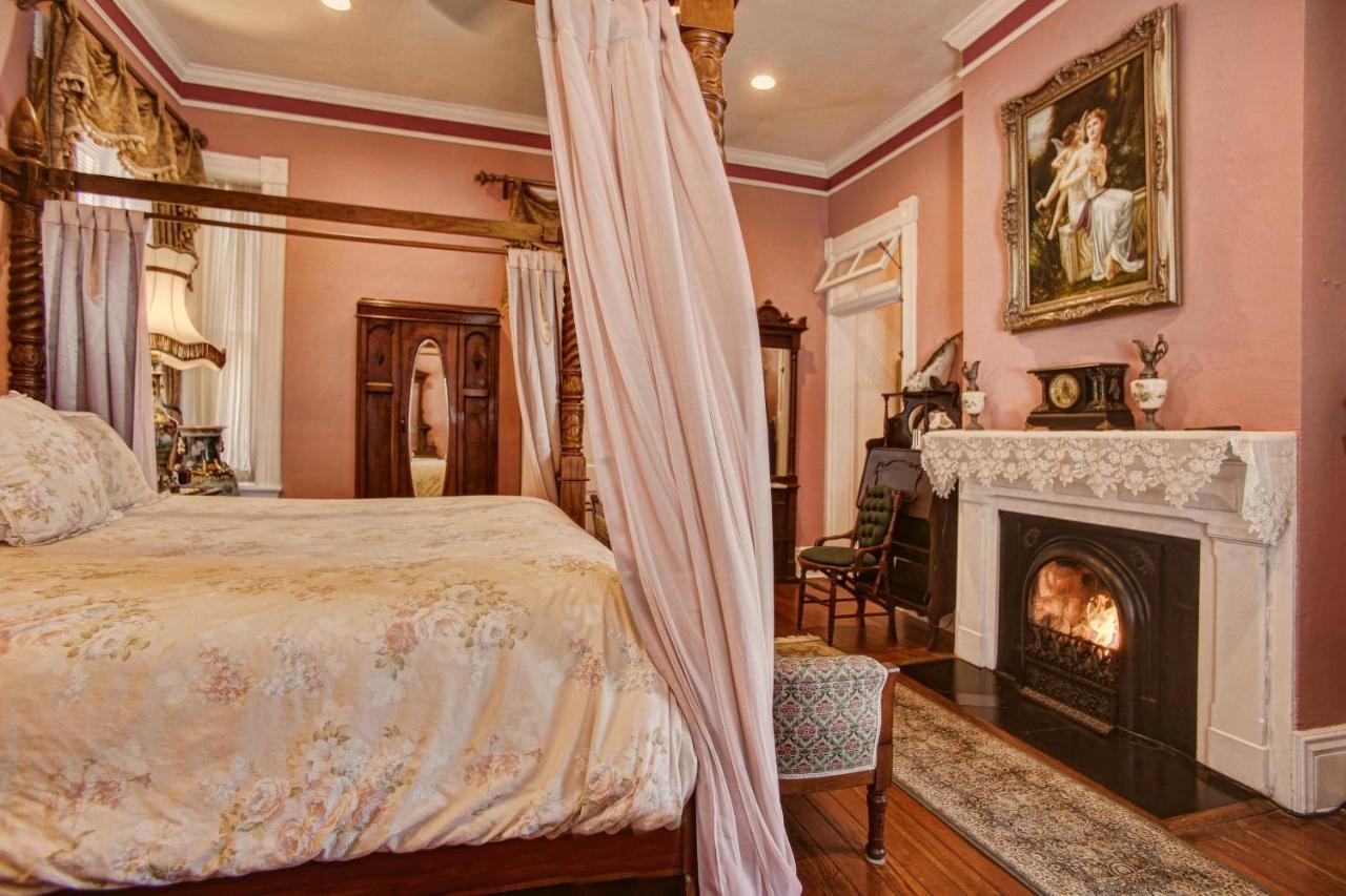 McMillan Inn Savannah Bagian luar foto