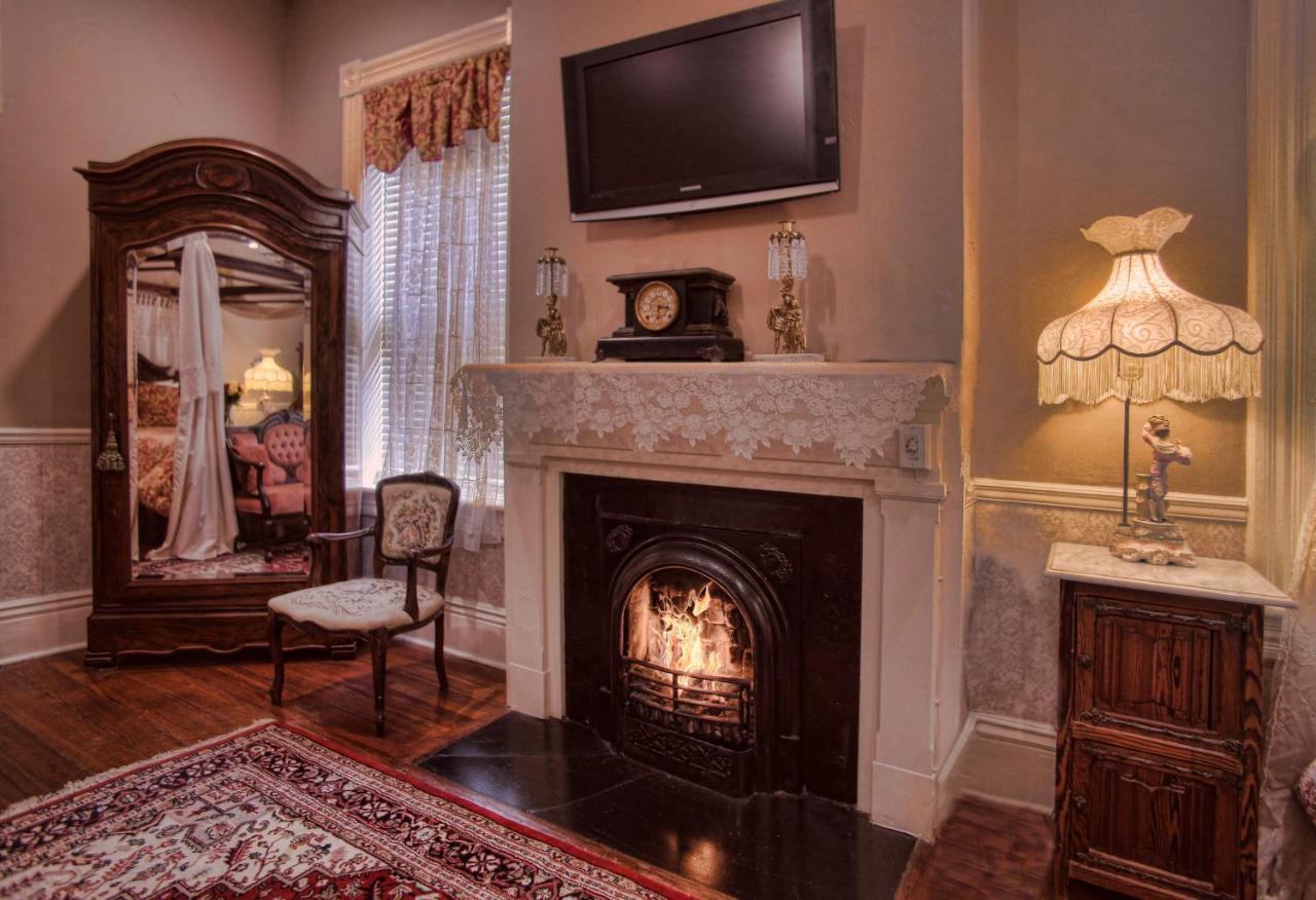 McMillan Inn Savannah Bagian luar foto