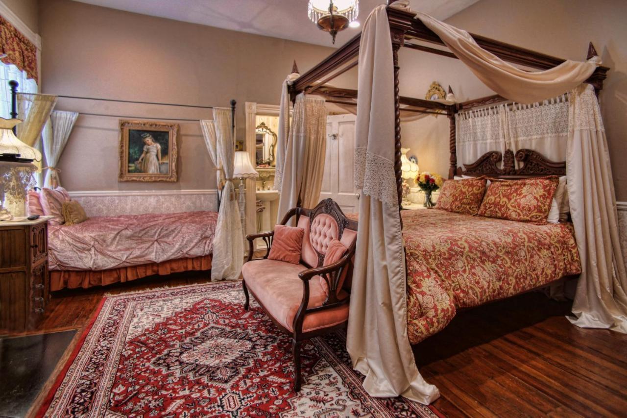 McMillan Inn Savannah Bagian luar foto