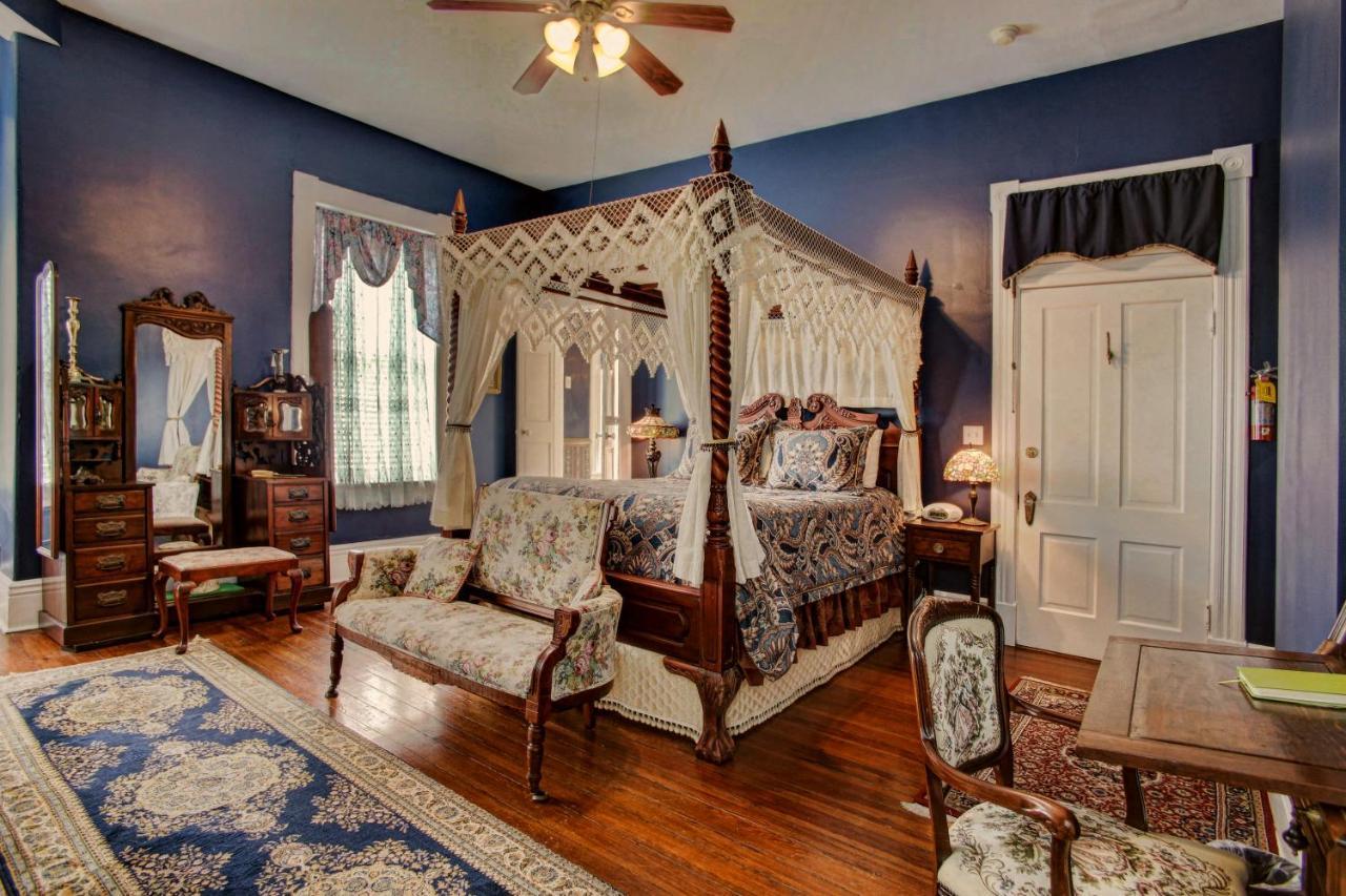 McMillan Inn Savannah Bagian luar foto