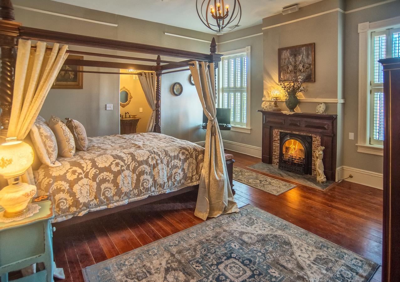 McMillan Inn Savannah Bagian luar foto