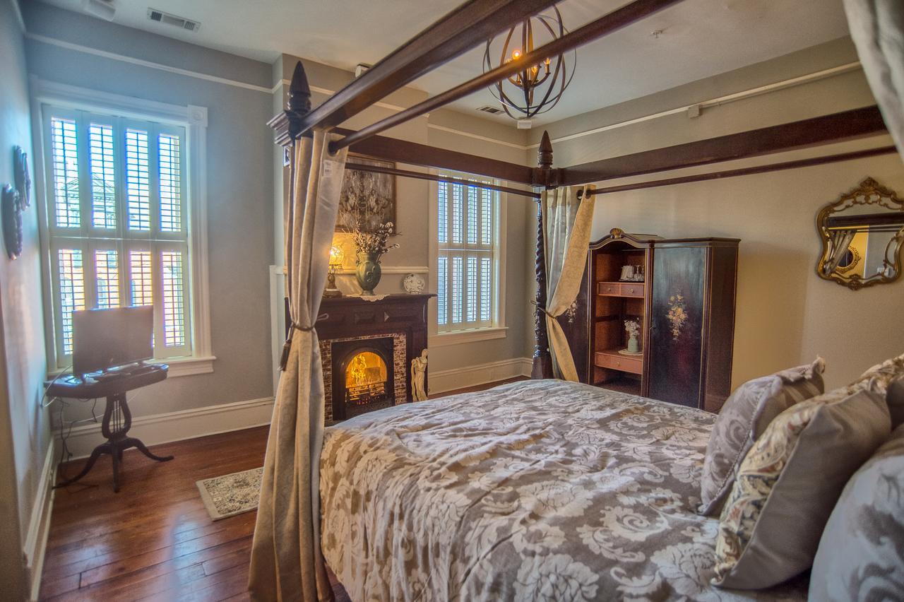 McMillan Inn Savannah Bagian luar foto